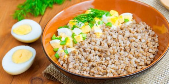 gachas de trigo sarraceno con huevos para bajar de peso